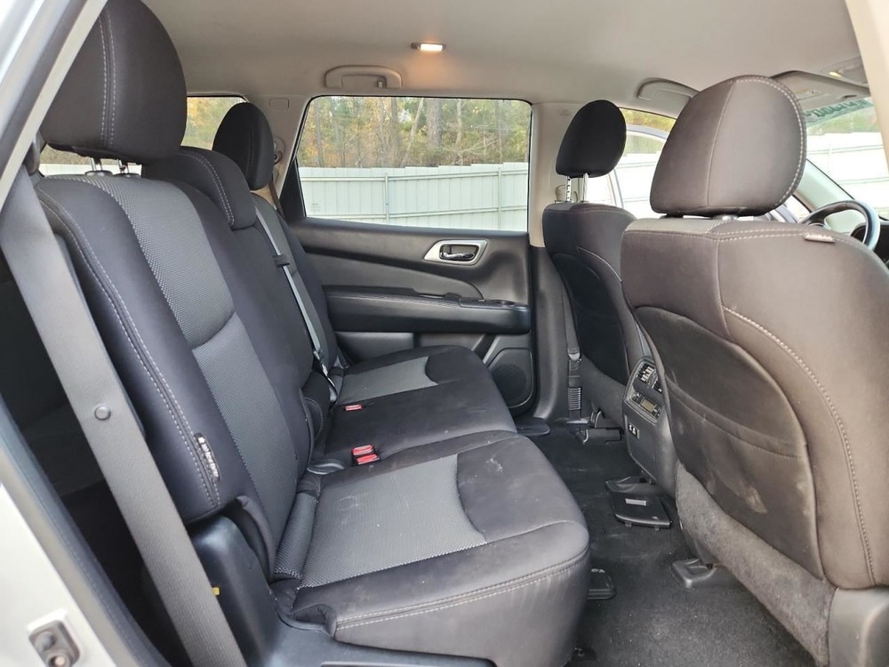 PATHFINDR 2019 Glove Box 4905148