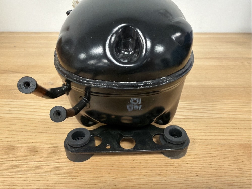 Embraco Compressor VESG9C, 2.1AMP, 220-240V Input, 230V Output
