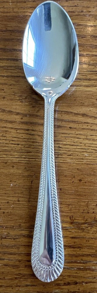 WALLACE Wickham Deep Silverplate Serving Spoon Flatware Fan Bead 8.5”