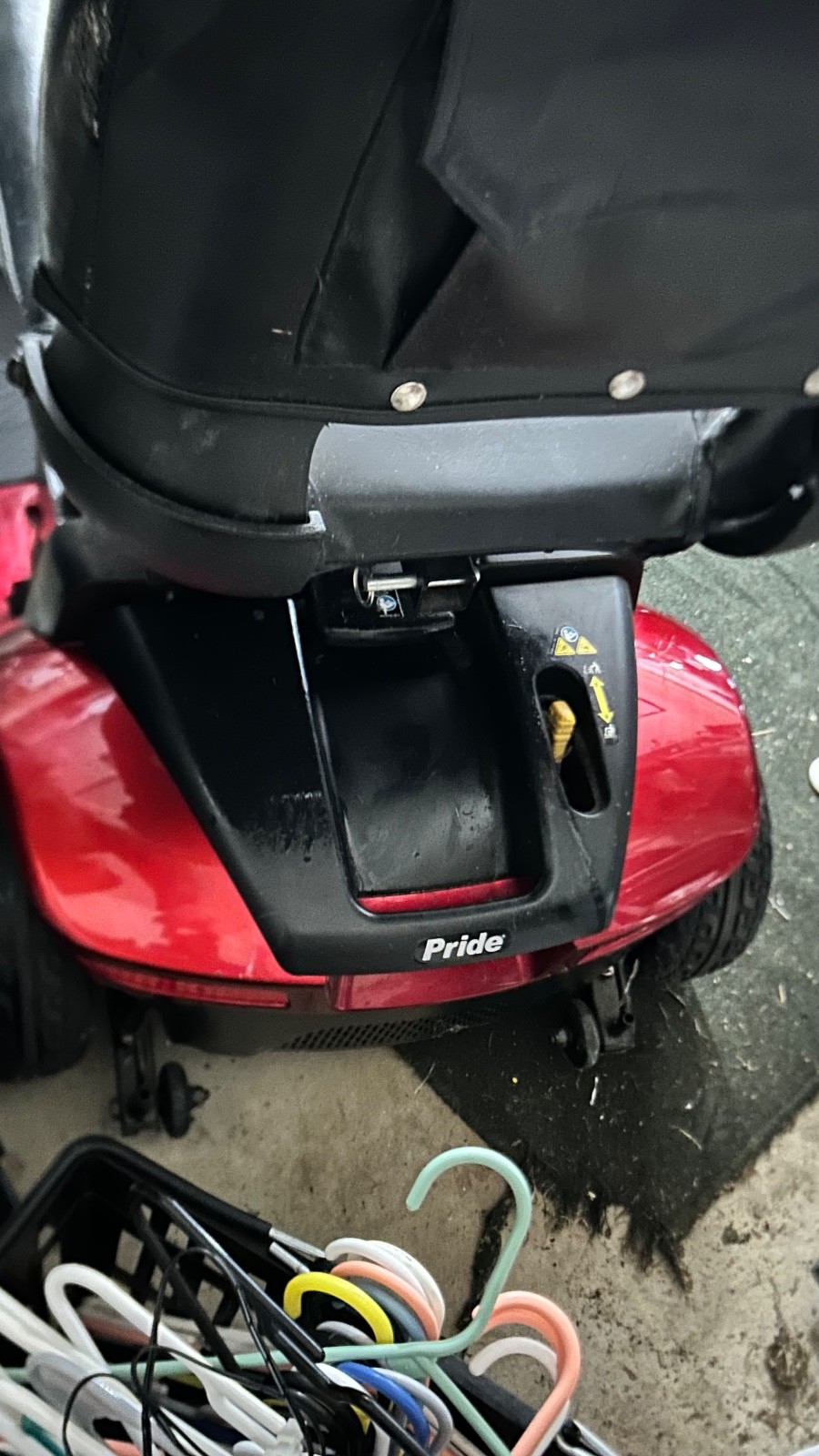 (MUST FIGURE OUT OWN SHIPPING!!!) Pride HVY DTY 4 Wheel Mobility Scooter whlchar