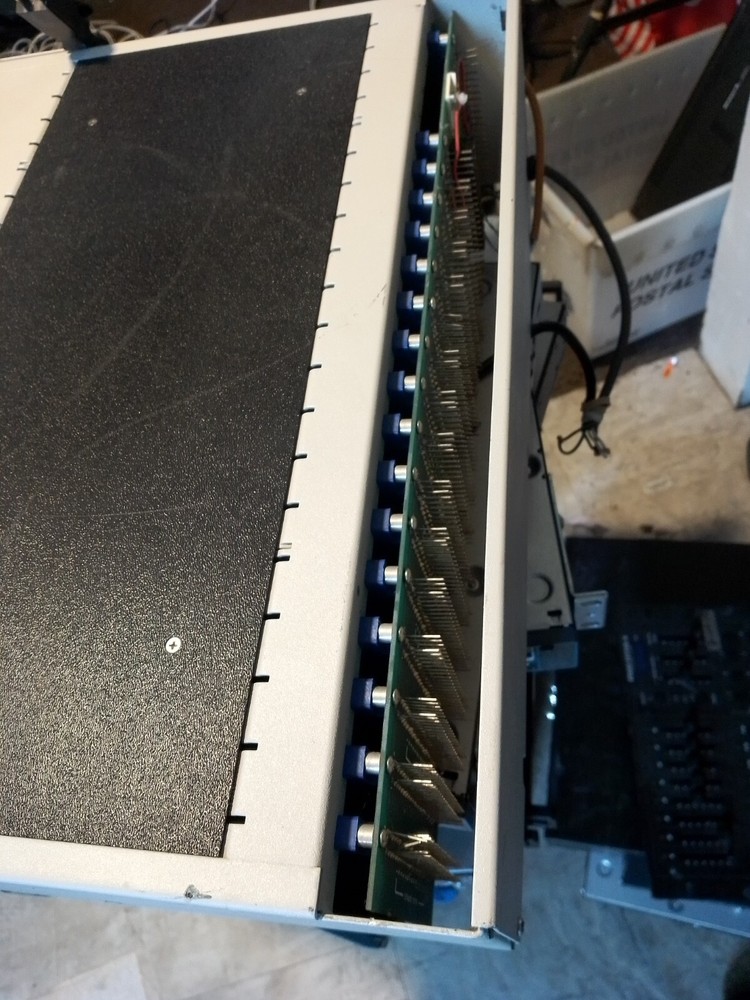 MOTOROLA RAVEN ELECTRONICS CO. 42100 -2000 ALARM MASTER