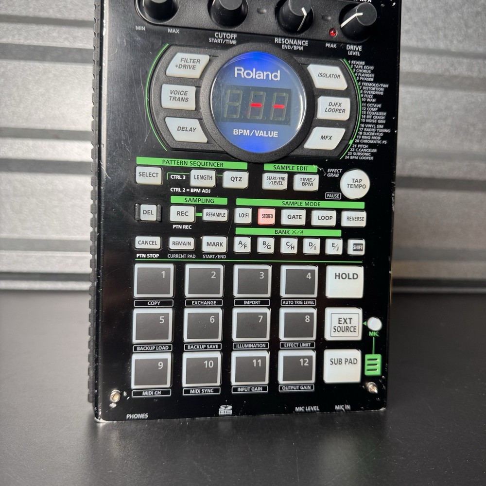 Roland SP-404A Linear Wave Sampler
