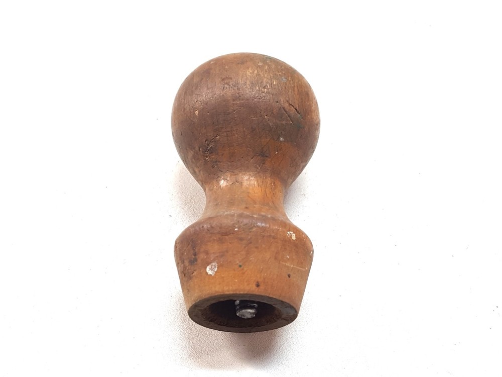 4436 Stanley No. 40; Front Knob