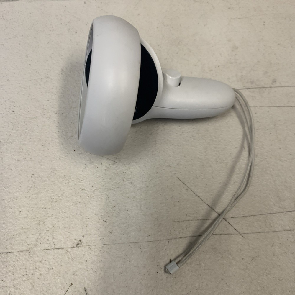 *FOR PARTS/REPAIR* Oculus Quest 2 LEFT Controller Only