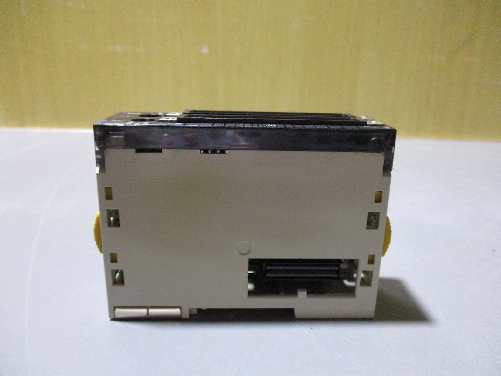 OMRON CJ1W-NC433 NC Unit Numerical Control Module USED