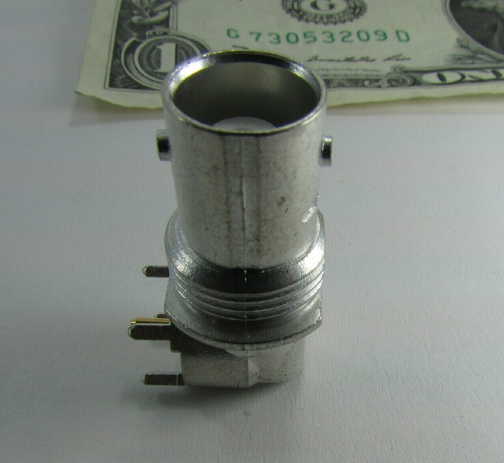 2 Tyco Amp BNC Connector Jacks, Female Socket 50 Ohm PCB Mount, Thru Hole Angle