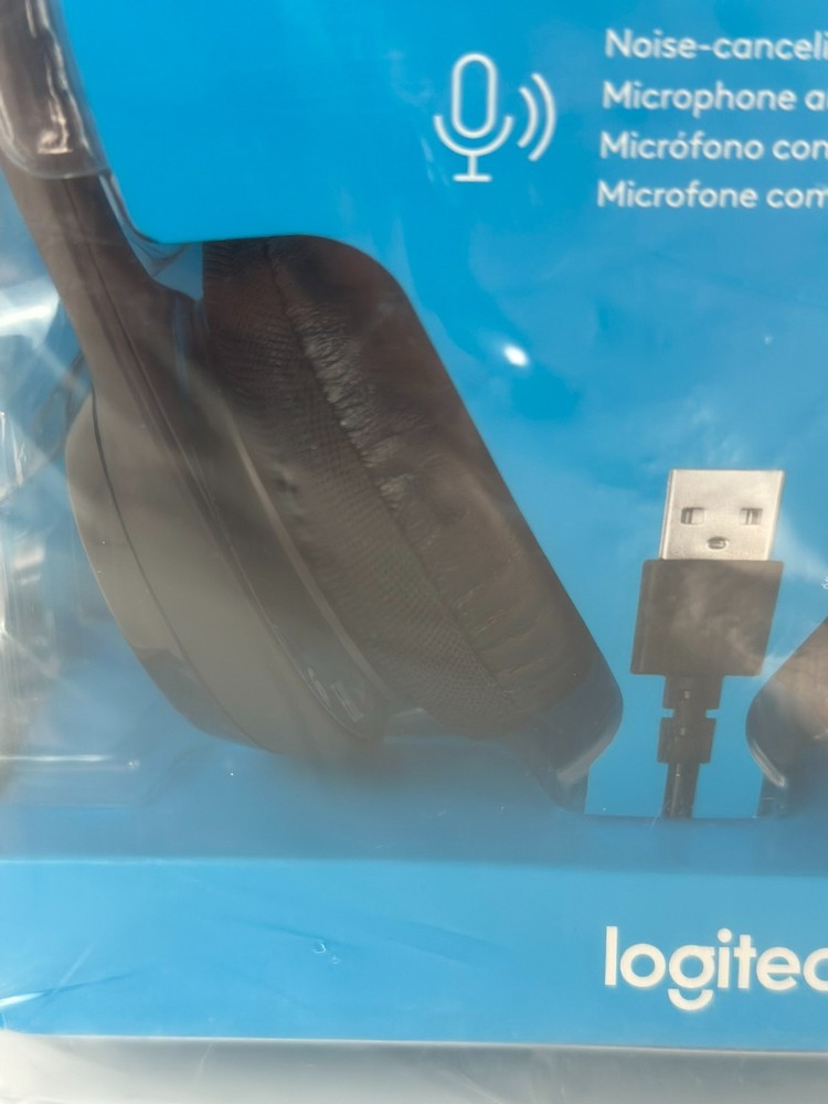 Logitech H390 USB Computer Headset Noise Canceling Mic New