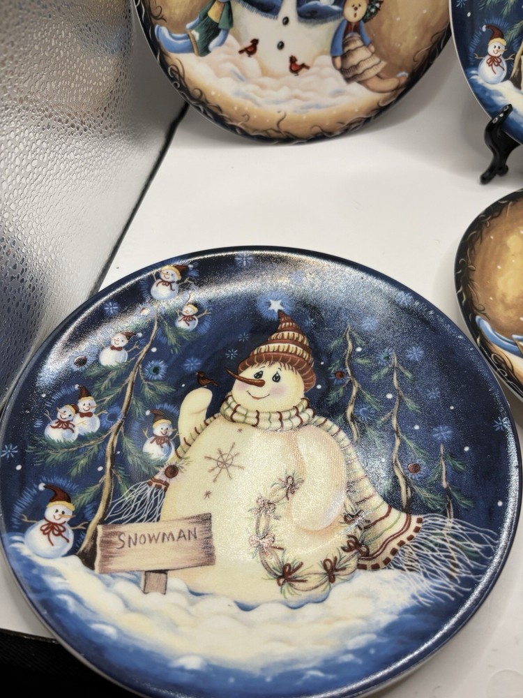 Snowman 4 pcs Set Cake Plates 8"