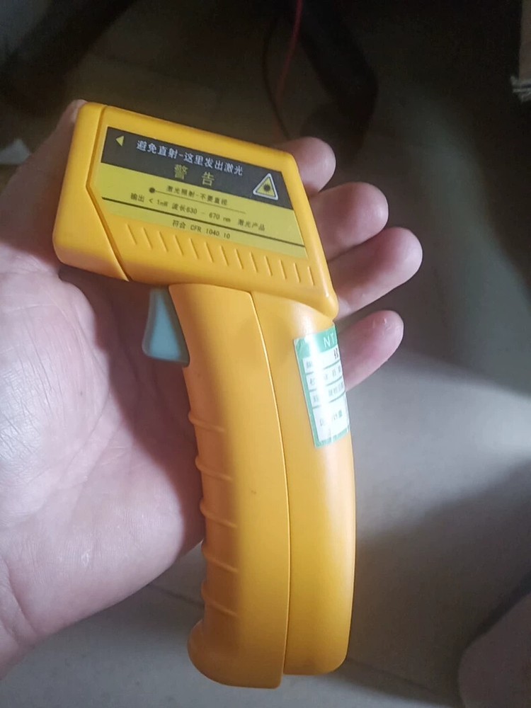 1 pcs Fluke 59Mini Thermometer( no box)