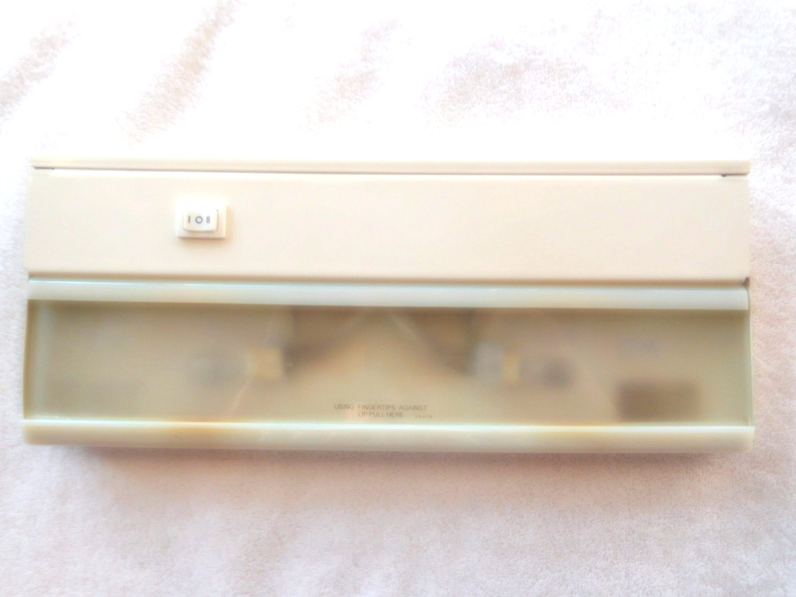 KICHLER UNDERCOUNTER XENON 10580WH 12 INCH WHITE - REDUCED!