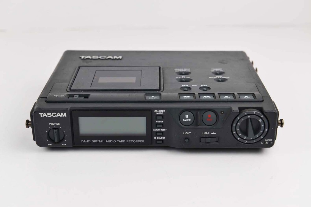 TASCAM DA-P1 Portable DAT Recorder + Soft Case