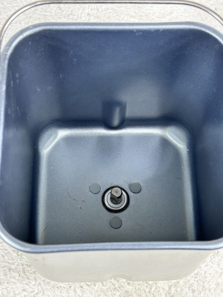 Magic Chef Bread Maker Machine Model CBM-310 Baking Pan w/ Paddle Replacement