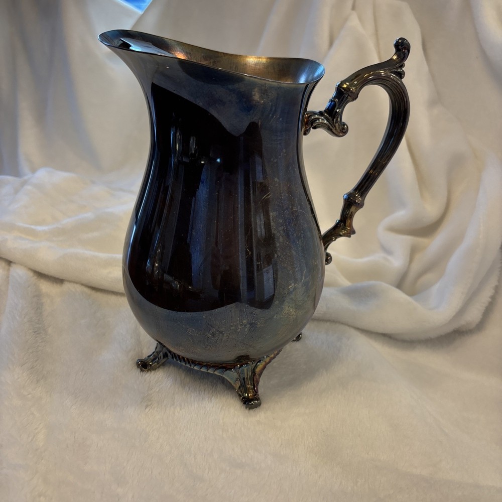 Wm Rogers Silverplate Water Pitcher with Ice Guard