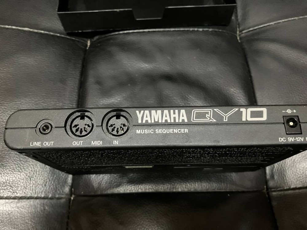 YAMAHA QY10 Mobile Sequencer Rhythm Machine Sampler Good GP