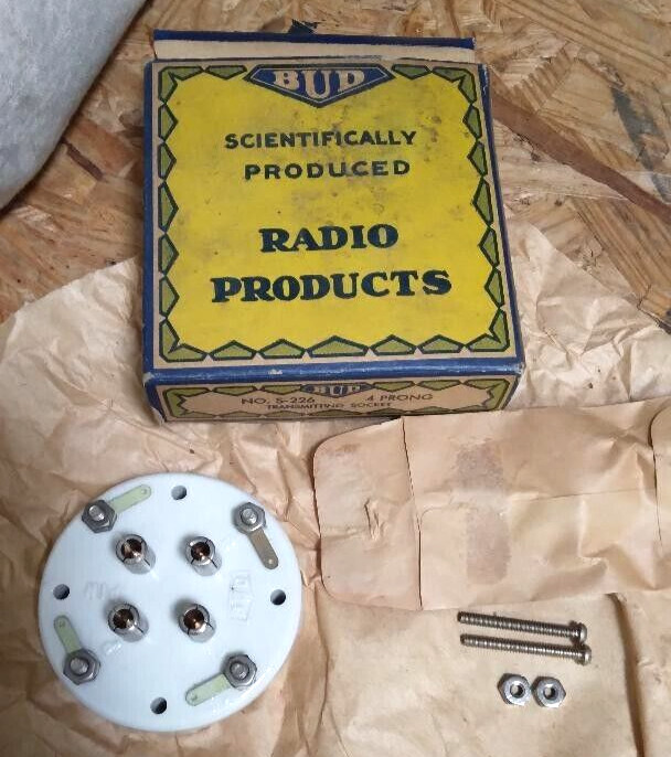 BUD Vintage Socket  S-226/ 4 Prong Transmitting Socket