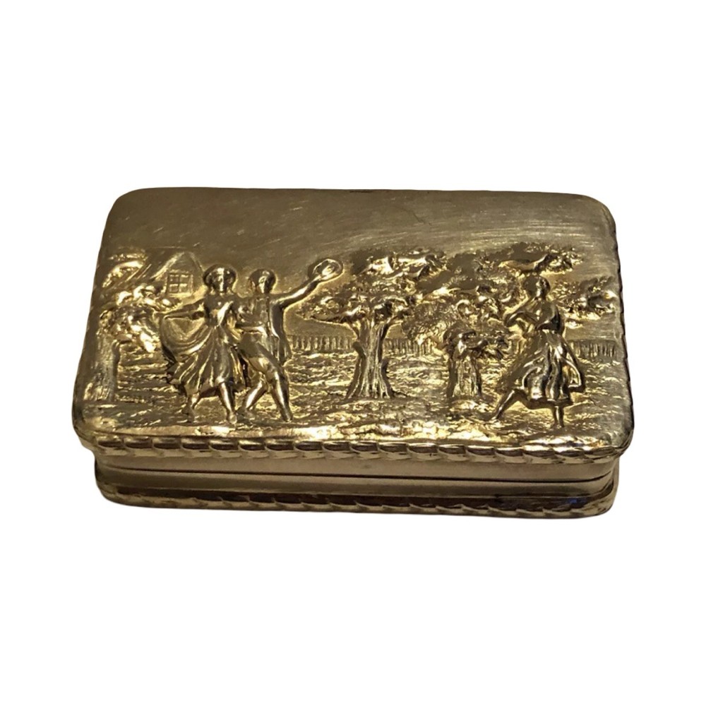 A Good Quality Solid Silver Snuff Box , London c1960 (F2103)