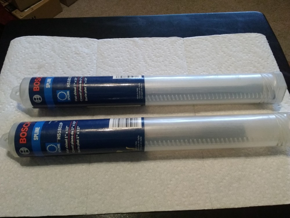 2 Bosch Hs1811P Chisel, Flat, 1 X 12 New