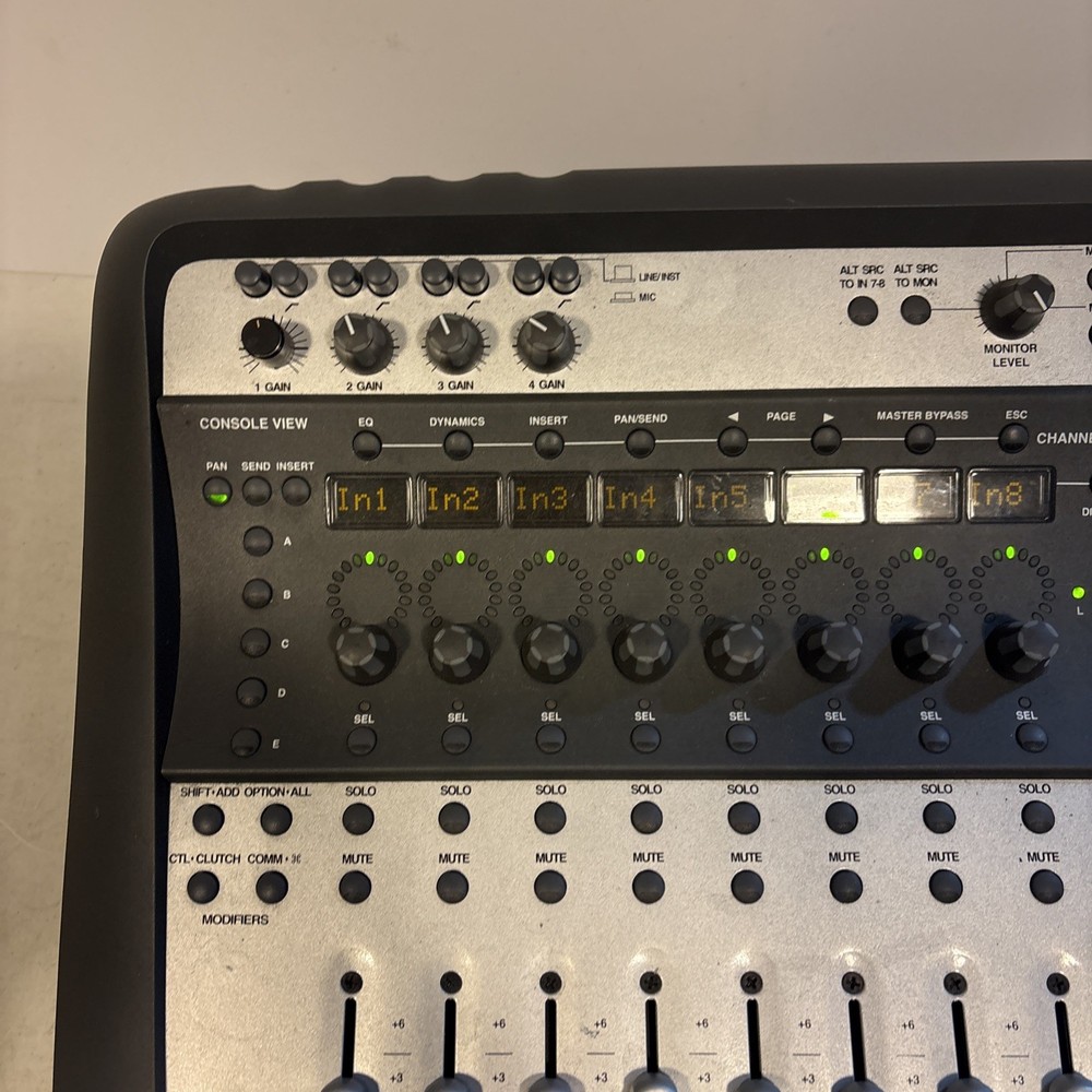 DIGIDESIGN DIGI 002 MX002 FIREWIRE PRO TOOL LE SYS MIXER MIDI AUDIO. Working