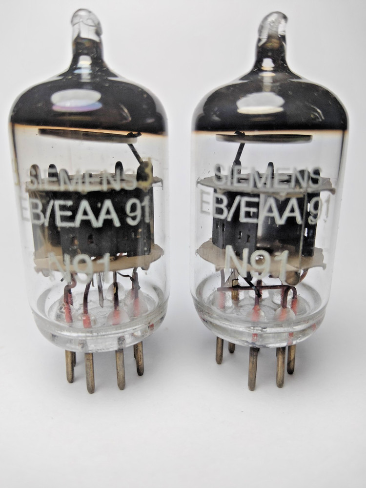 50 pcs NEW EAA91 Siemens Same Date in original boxes