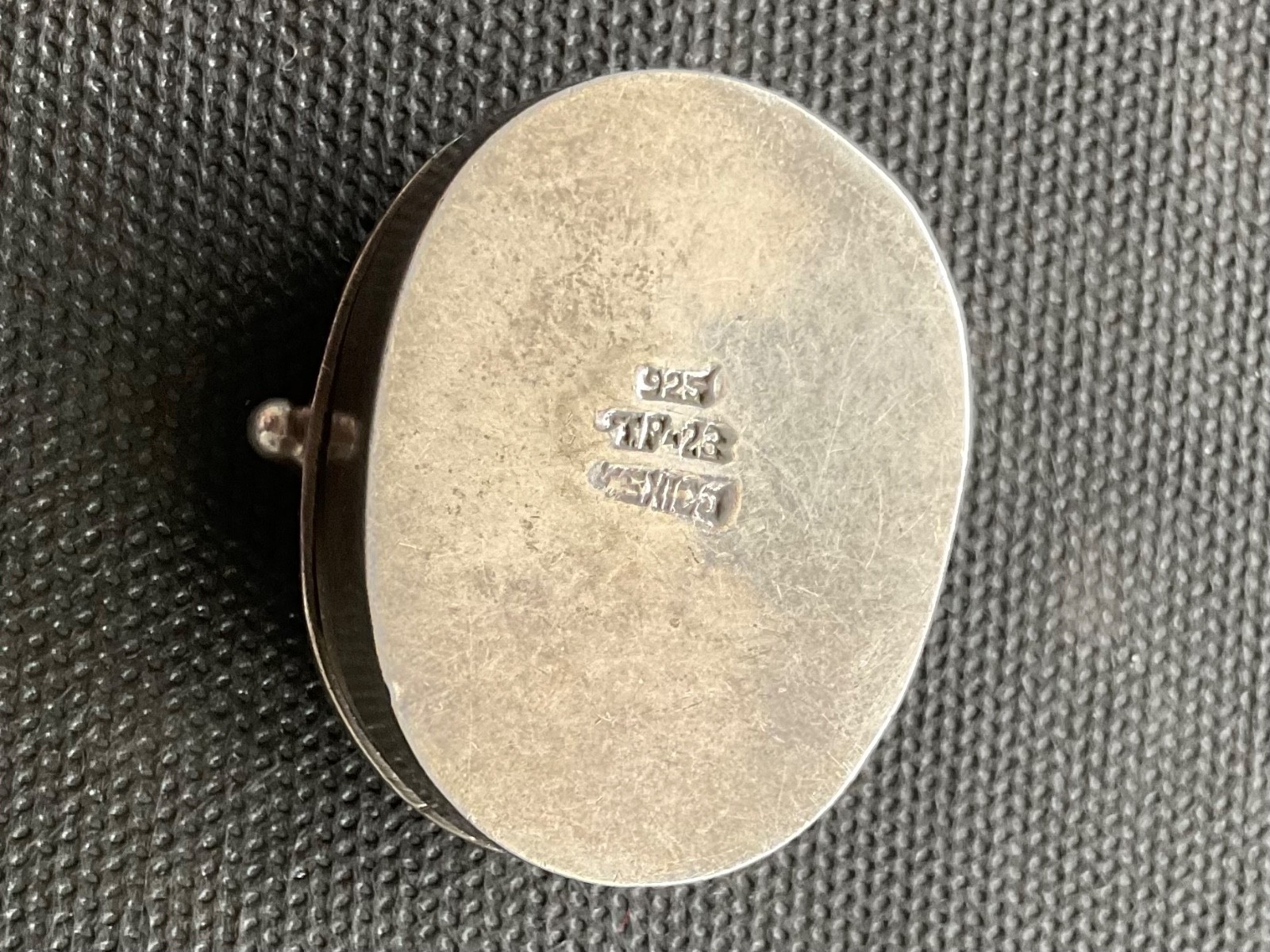 Vintage mexico 925 sterling silver Aztec Sun Stone calendar trinket pill box