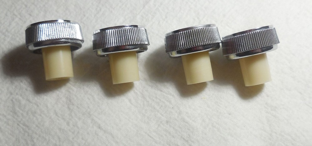 Qty(2) USED Knurled Knobs Asian Pitch 3/4 Diameter