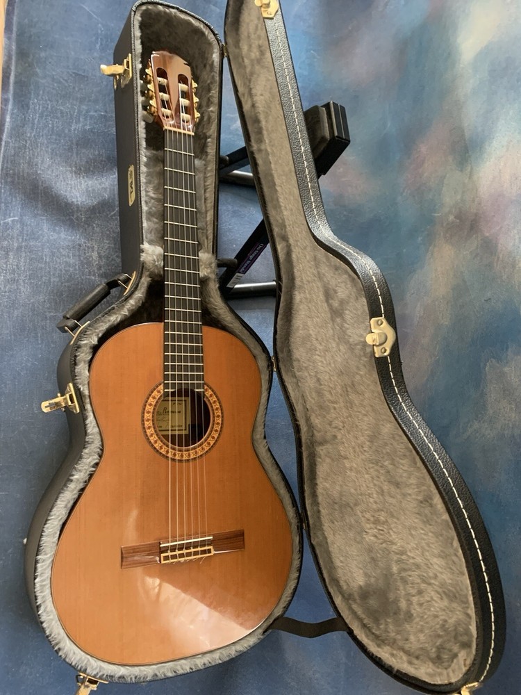 Raimundo Classical Guitar 146