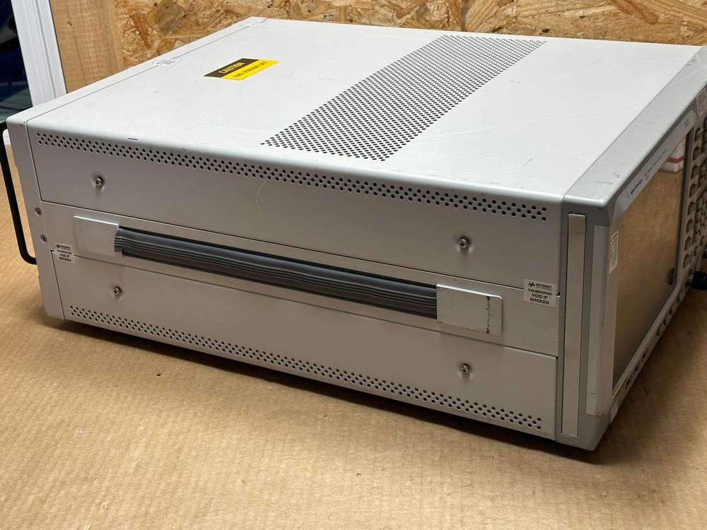 Agilent Technologies E6621A PXT Wireless Communications Test Set