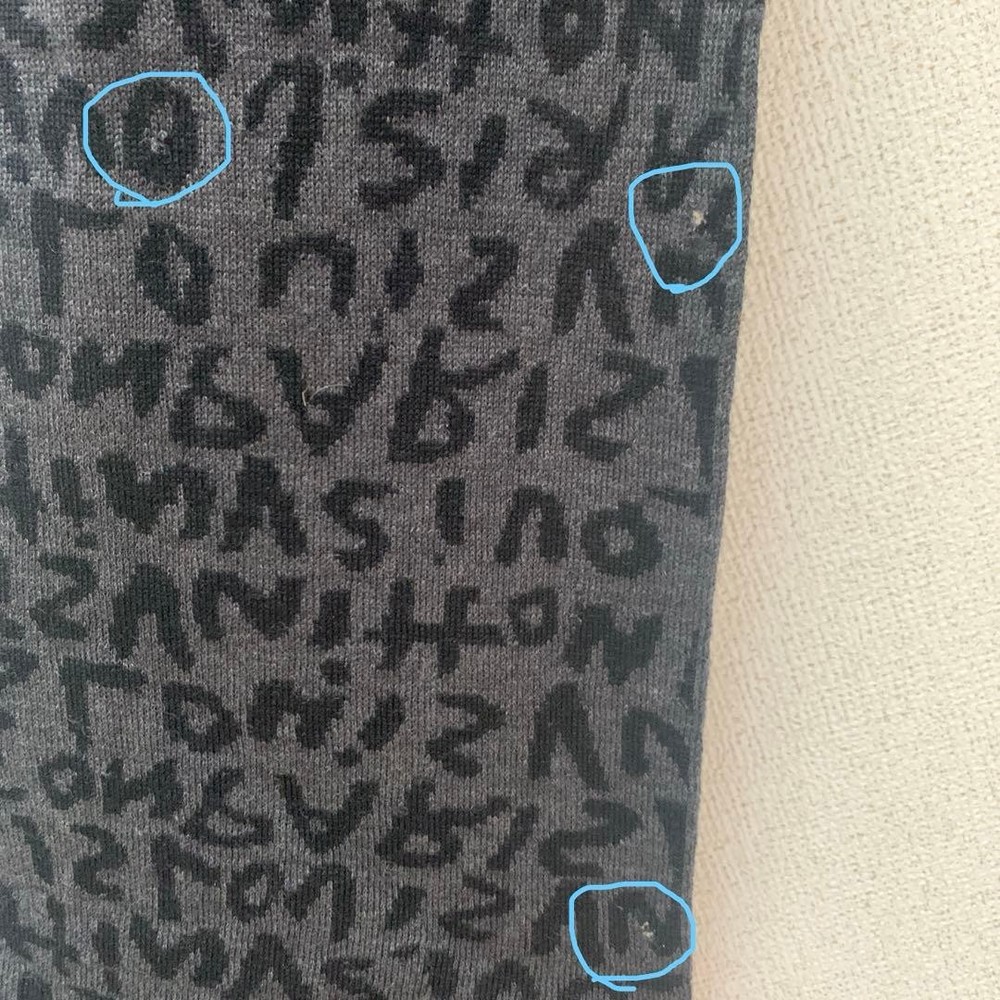 Used LOUIS VUITTON wool scarf