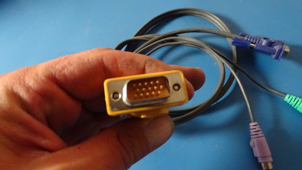 KVM (Keyboard, Video, Mouse) Switch Extension Cable