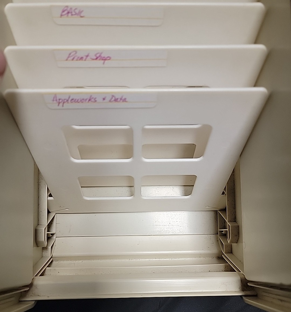 Vintage 1983 MicroComputer Accessories 5.25" Floppy Disk Holder Apple Computer