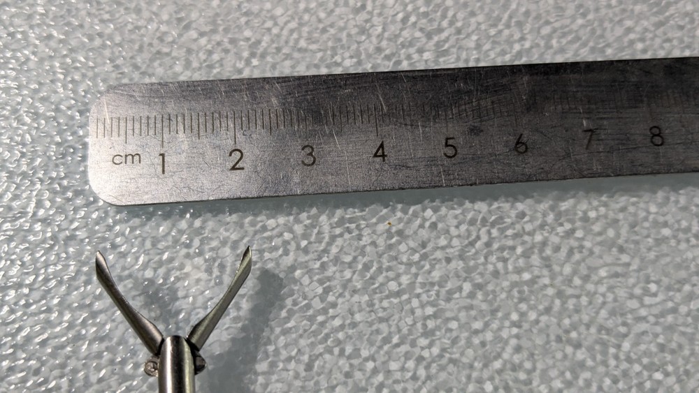 Laparoscopic Biopsy Grasper approx 35cm reach