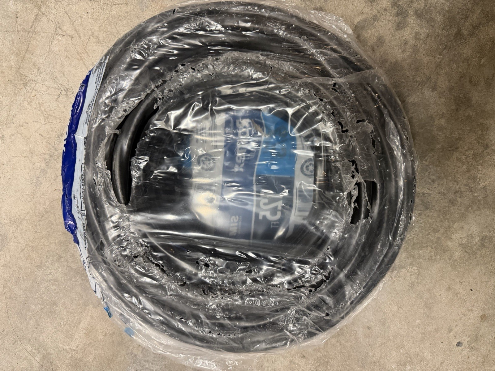 Southwire 125-ft 6/3/ Romex SIMpull Stranded Indoor CU NM-B W/G Individual Pack