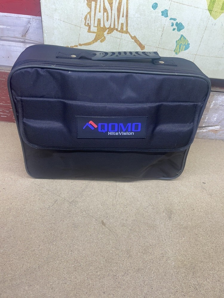 QOMO QP10 Portable Digital Presenter