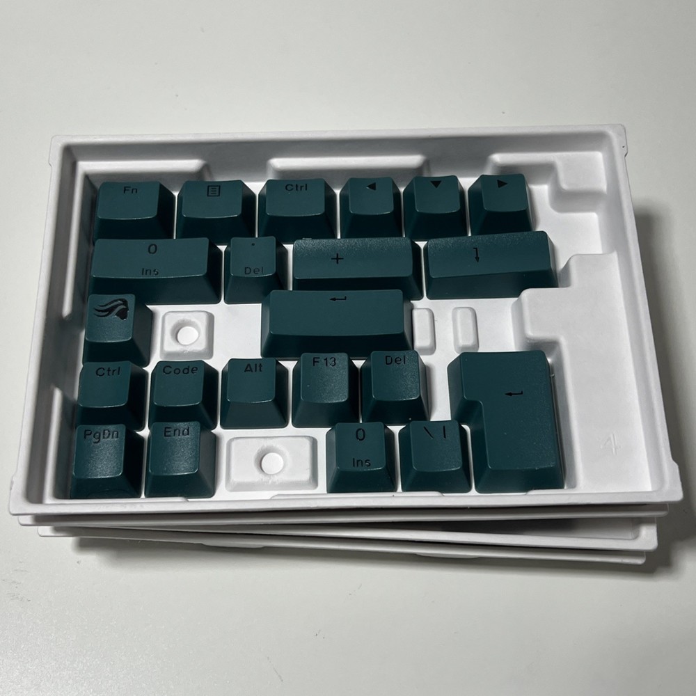 Glorious GPBT Basics Universal Keycap Set - Totem Green (READ)