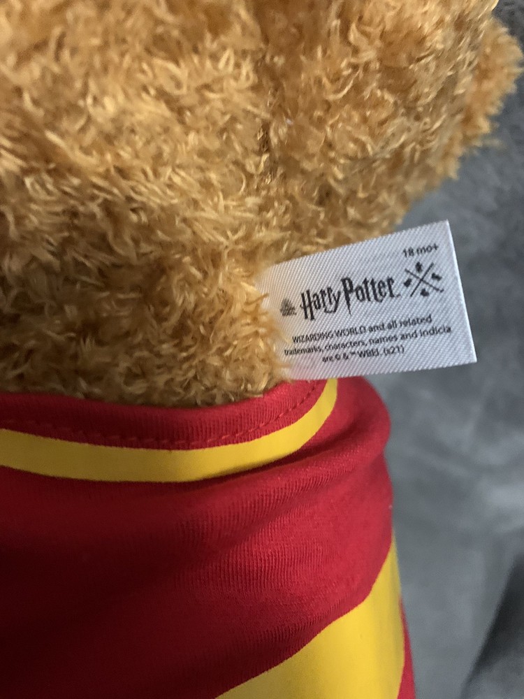 Universal Studios Exclusive Harry Potter Gryffindor Quidditch Teddy Bear Plush
