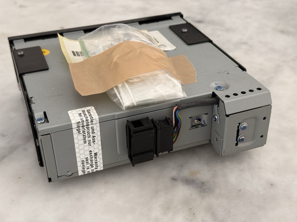Audi rR8 2008 CD Changer