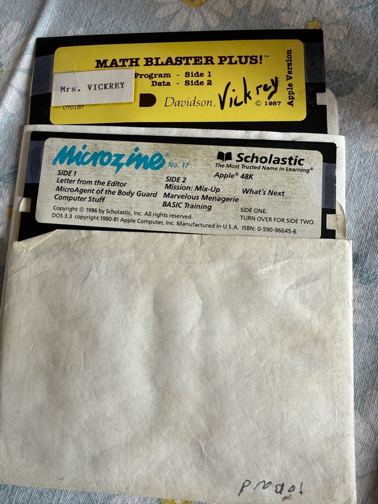 Apple 5.25 Software - MICROZINE NO. 17 by Scholastic PLUS Math Blaster Plus