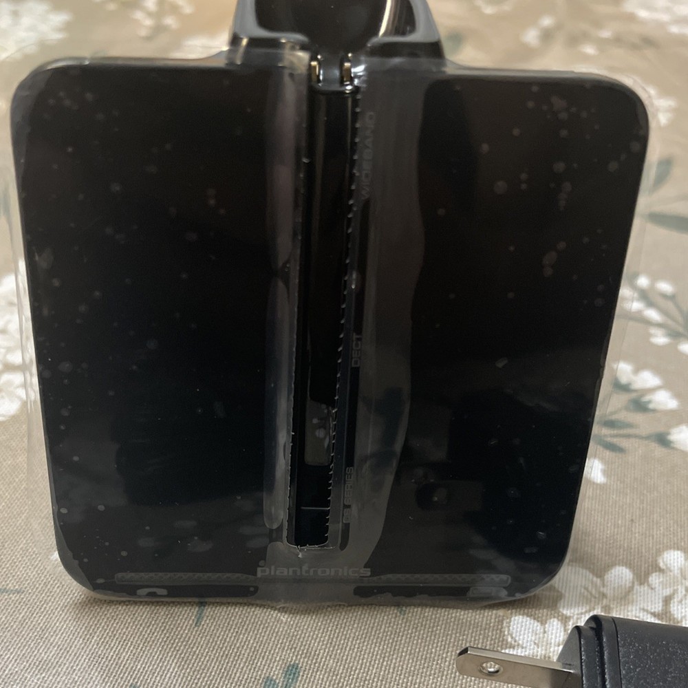 New Plantronics Convertible Wireless Headset w/ Base CS540