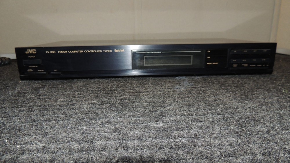 JVC FX-330 FM/AM Computer Controlled Tuner