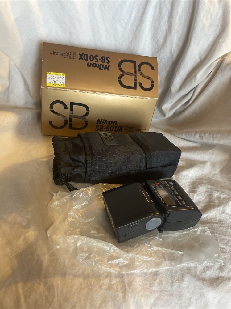 Nikon Speedlight SB-50DX Shoe Mount Flash for  Nikon