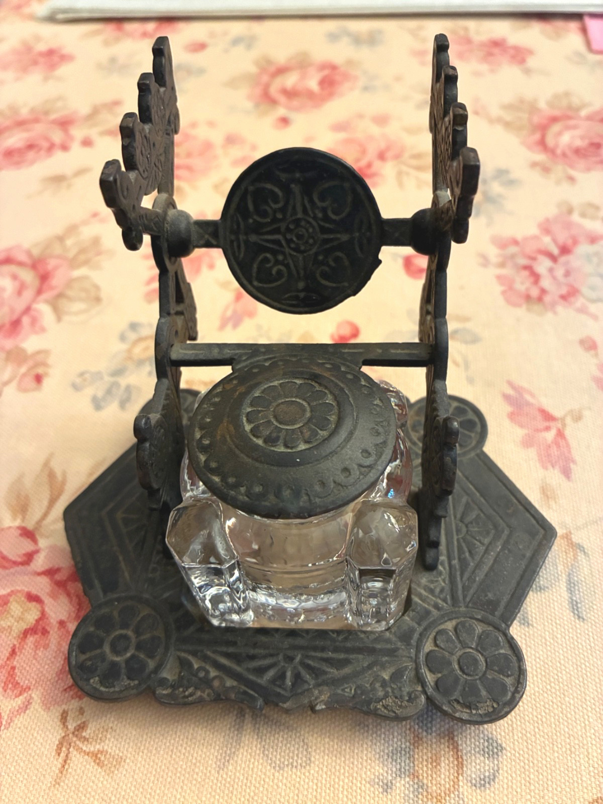 Antique Art Nouveau Judd Inkwell Pen Holder Cast Iron Nov. 25 1879