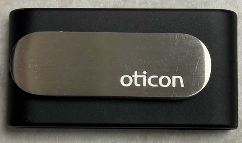 Oticon Connect Clip Bluetooth Streamer & Microphone. Very Lightly Used.