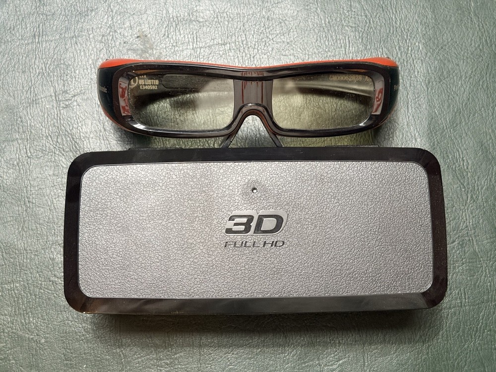 Panasonic TY-EW3D2M Active Shutter 3D Glasses Red OEM - Includes Case