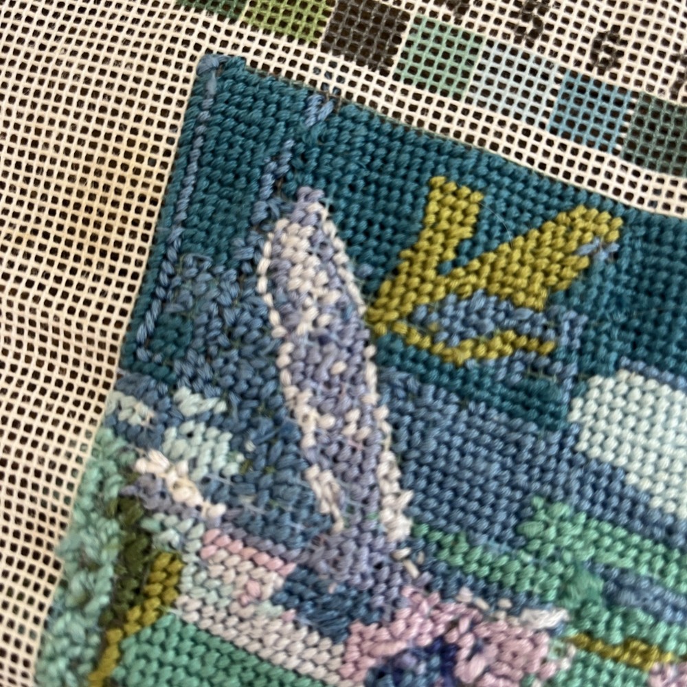 2004 COMPLETED Dimensions Mini Dragonfly Pastels Needlepoint 5”x5” **READ**