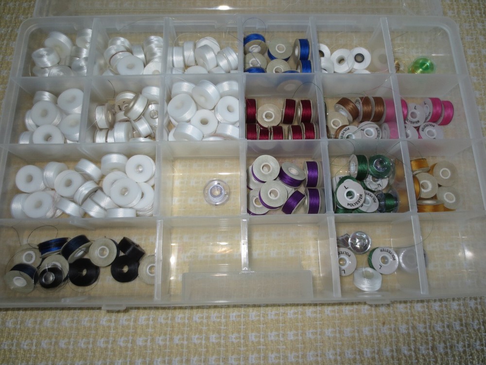 196 MACHINE EMBROIDERY Polyester Thread BOBBINS - 124 White + 72 Colors w/Case