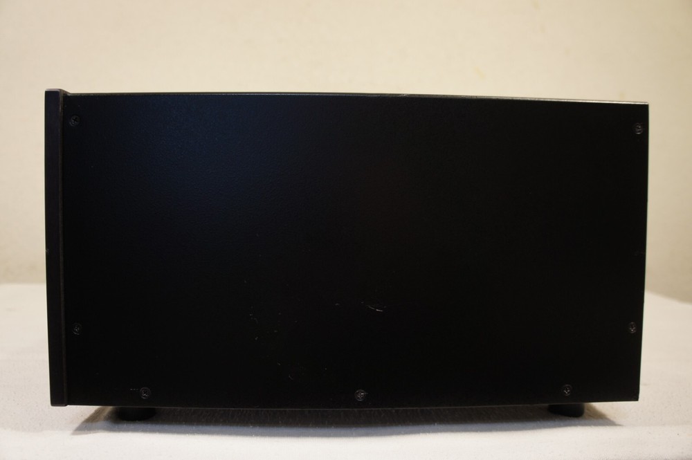 CONRAD JOHNSON MF-5600 POWER AMPLIFIER