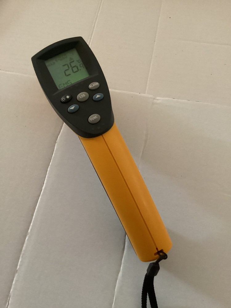 FLUKE 66 IR THERMOMETER Used