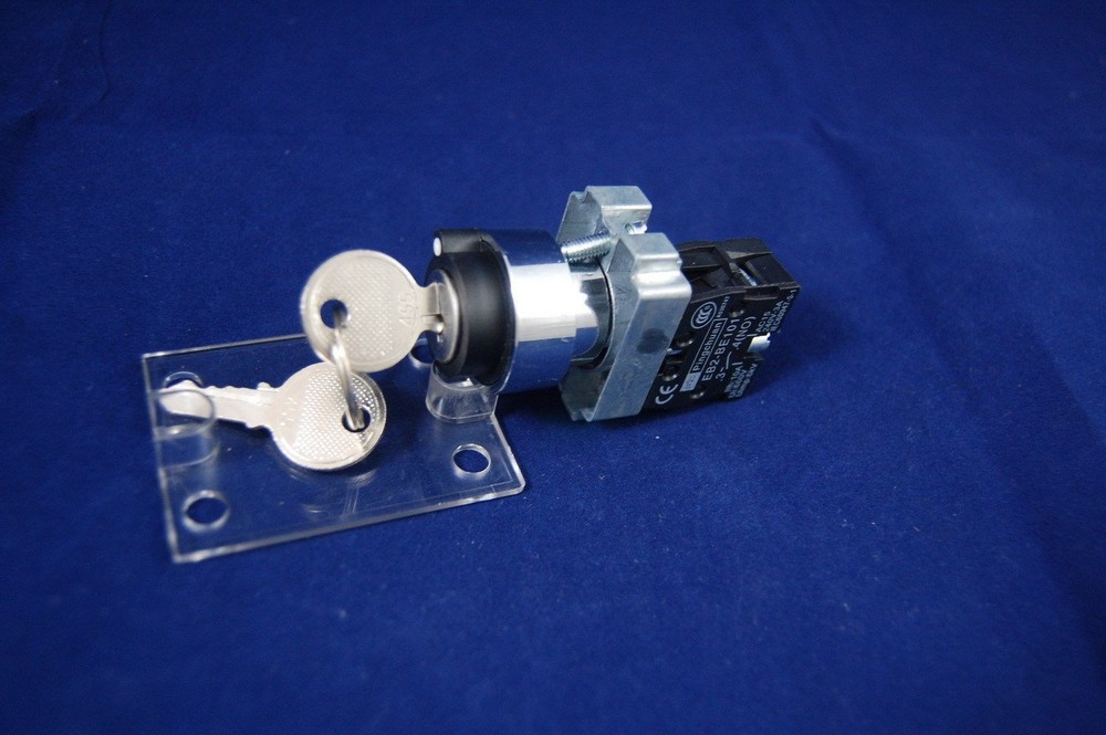 2 Position Momentary Key Select Selector Switch XB2 BG61 22MM 1NO