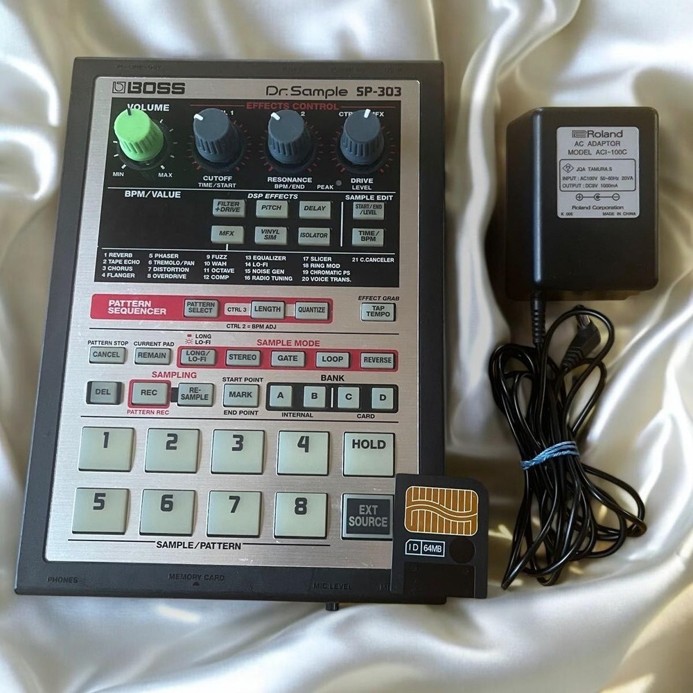 Boss SP-303 Dr. Sample Portable Pharse Sampler  Working w/Adapter Memory Card