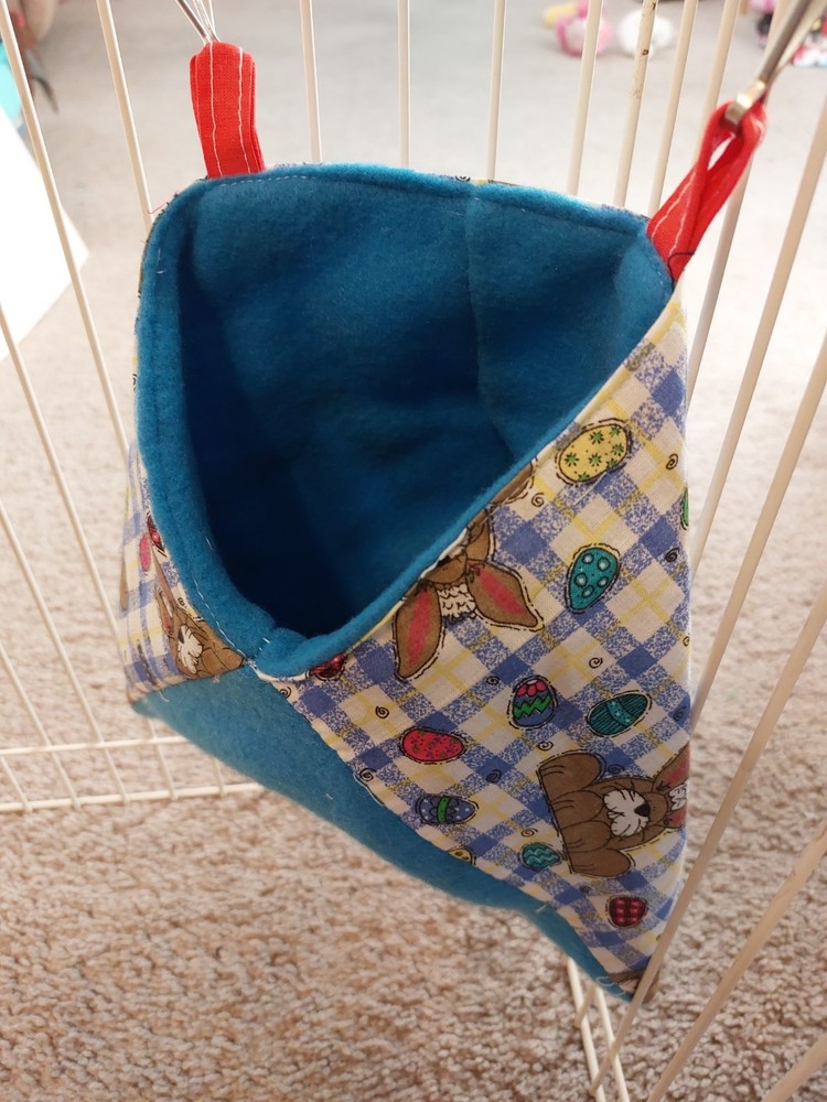 Ferret Corner Sack - Easter Bunnies & Eggs Pattern